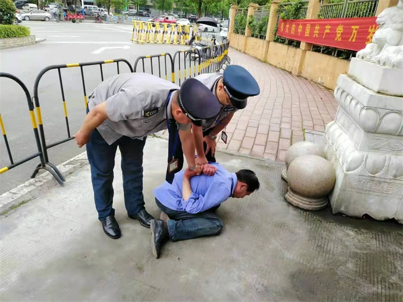懷化(huà)保安,懷化(huà)押運,懷化(huà)聯網報(bào)警,懷化(huà)市(shì)保安公司