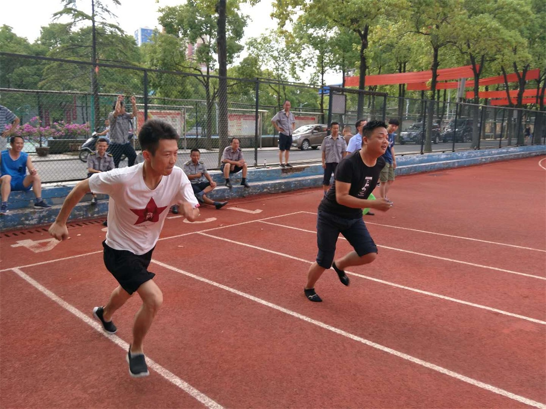 懷化(huà)保安,懷化(huà)押運,懷化(huà)聯網報(bào)警,懷化(huà)市(shì)保安,懷化(huà)市(shì)保安公司