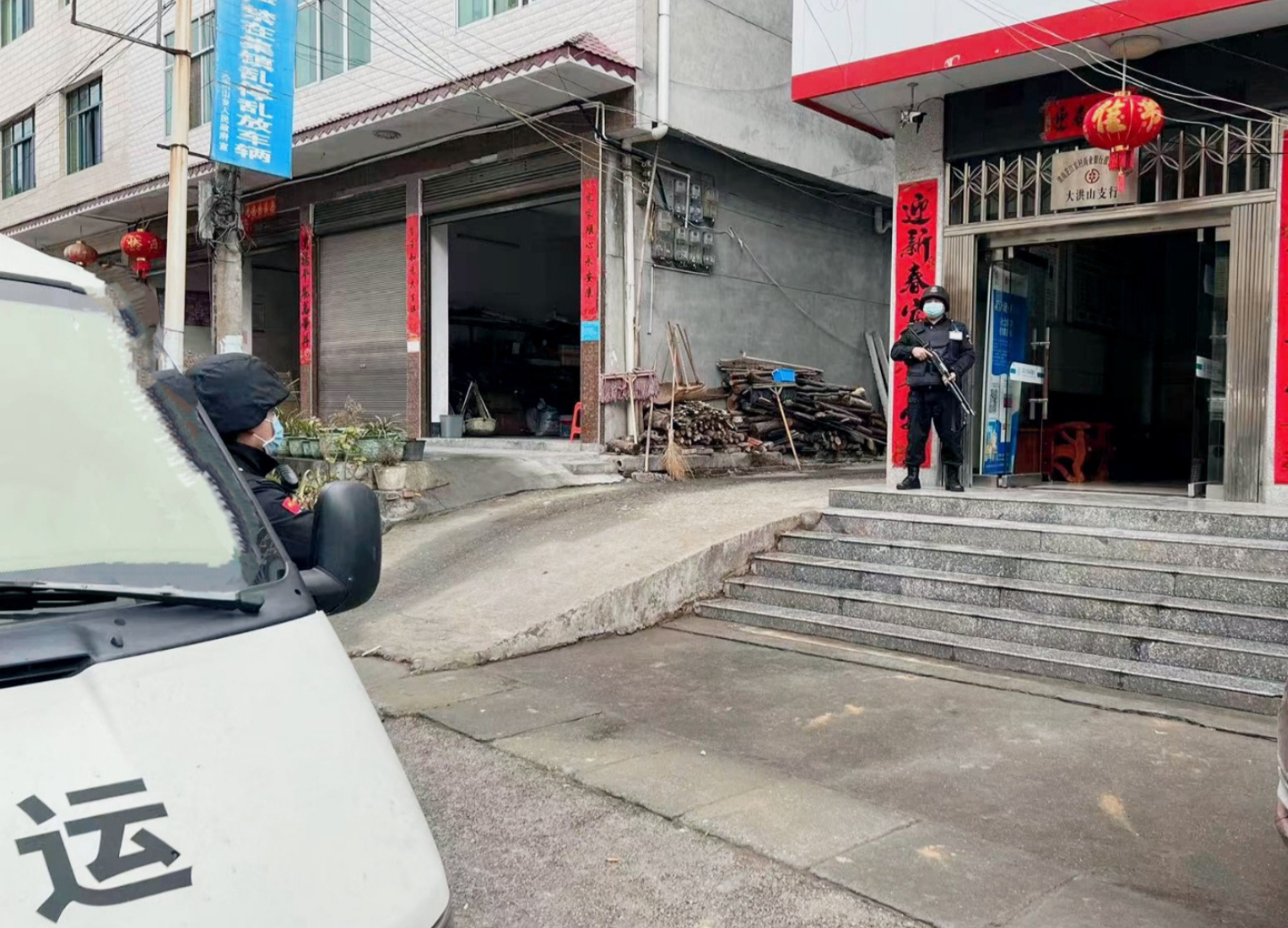 懷化(huà)保安,懷化(huà)押運,懷化(huà)聯網報(bào)警,懷化(huà)市(shì)保安公司
