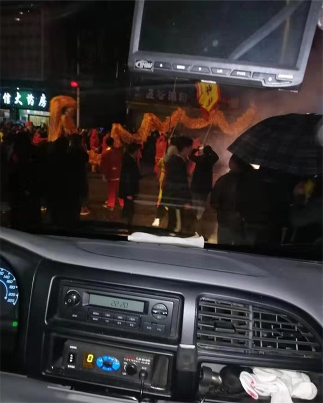 懷化(huà)保安,懷化(huà)押運,懷化(huà)聯網報(bào)警,懷化(huà)市(shì)保安,懷化(huà)市(shì)保安公司