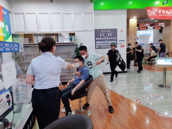 懷化(huà)保安,懷化(huà)押運,懷化(huà)聯網報(bào)警,懷化(huà)市(shì)保安公司