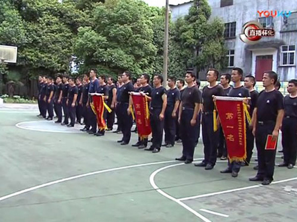 2010.8月(yuè)懷化(huà)保安公司射擊比賽