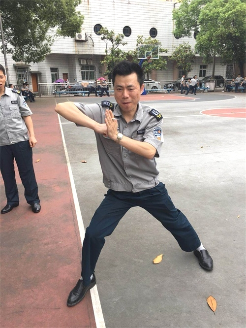 廣東中保維安保安服務集團有限公司,懷化(huà)守護押運,懷化(huà)保安守護服務,保安公司