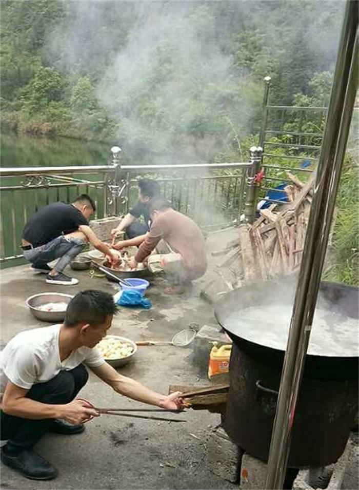 懷化(huà)保安,懷化(huà)押運,懷化(huà)聯網報(bào)警,懷化(huà)市(shì)保安公司
