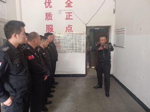 懷化(huà)保安,懷化(huà)押運,懷化(huà)聯網報(bào)警,懷化(huà)市(shì)保安公司