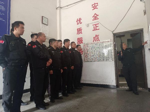 懷化(huà)保安,懷化(huà)押運,懷化(huà)聯網報(bào)警,懷化(huà)市(shì)保安公司