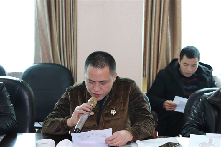 懷化(huà)保安,懷化(huà)押運,懷化(huà)聯網報(bào)警,懷化(huà)市(shì)保安,懷化(huà)市(shì)保安公司
