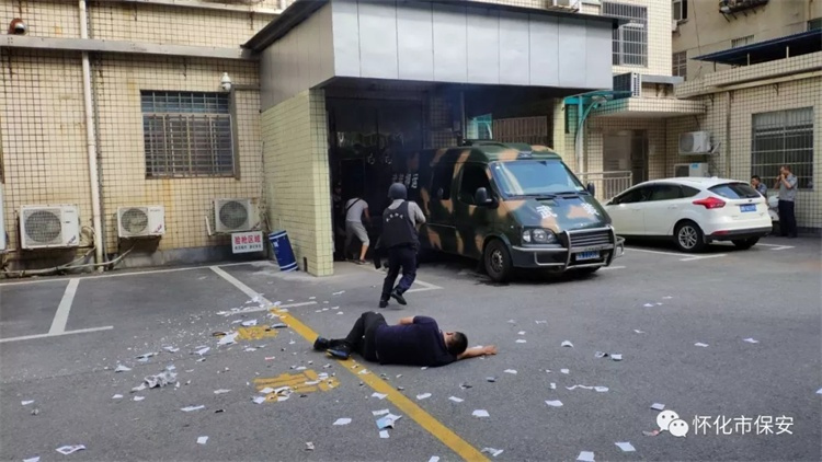 懷化(huà)保安,懷化(huà)押運,懷化(huà)聯網報(bào)警,懷化(huà)市(shì)保安,懷化(huà)市(shì)保安公司