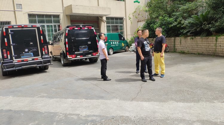 懷化(huà)保安,懷化(huà)押運,懷化(huà)聯網報(bào)警,懷化(huà)市(shì)保安,懷化(huà)市(shì)保安公司
