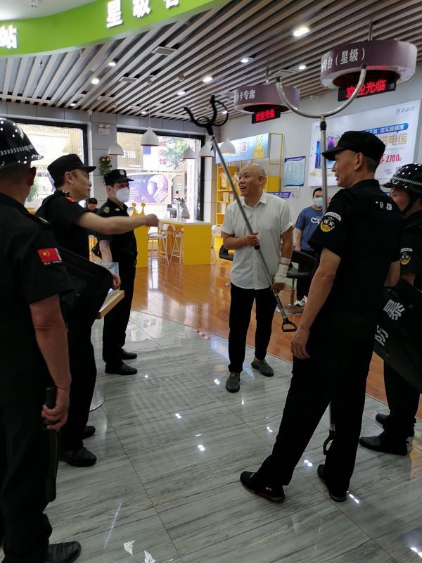 懷化(huà)保安,懷化(huà)押運,懷化(huà)聯網報(bào)警,懷化(huà)市(shì)保安公司