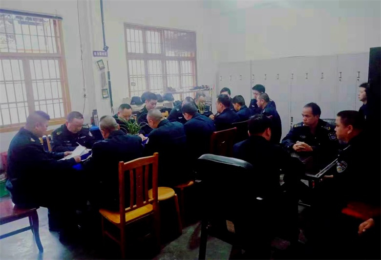 懷化(huà)保安,懷化(huà)押運,懷化(huà)聯網報(bào)警,懷化(huà)市(shì)保安公司