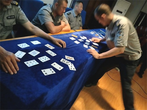 懷化(huà)保安  懷化(huà)市(shì)保安  懷化(huà)保安公司 懷化(huà)押運  懷化(huà)守護押運