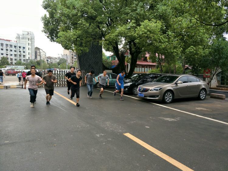 懷化(huà)保安  懷化(huà)市(shì)保安  懷化(huà)保安公司 懷化(huà)押運  懷化(huà)守護押運