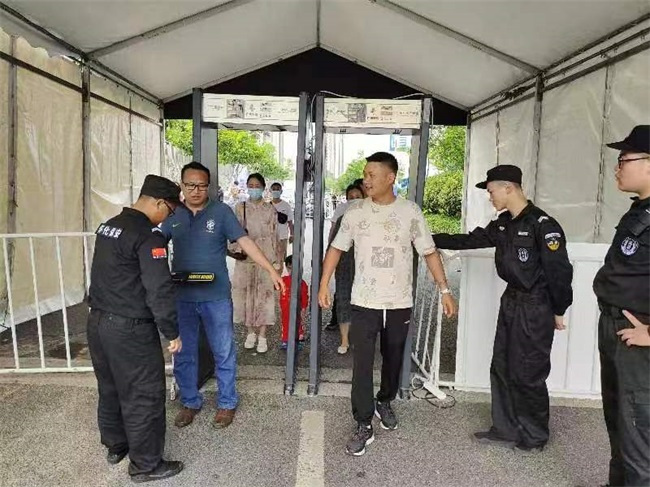 懷化(huà)保安,懷化(huà)押運,懷化(huà)聯網報(bào)警,懷化(huà)市(shì)保安公司