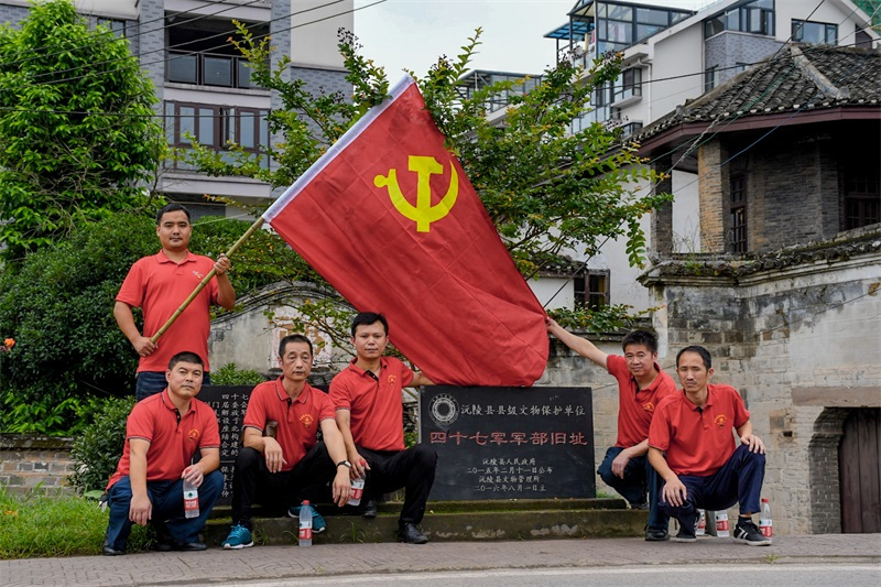 懷化(huà)保安,懷化(huà)押運,懷化(huà)聯網報(bào)警,懷化(huà)市(shì)保安公司