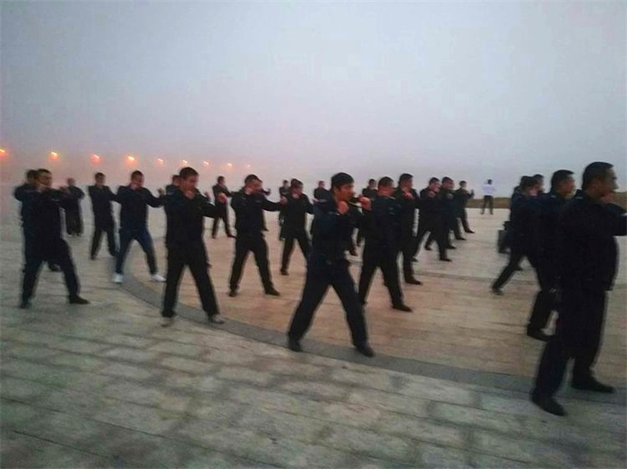 懷化(huà)保安  懷化(huà)市(shì)保安  懷化(huà)保安公司 懷化(huà)押運  懷化(huà)守護押運