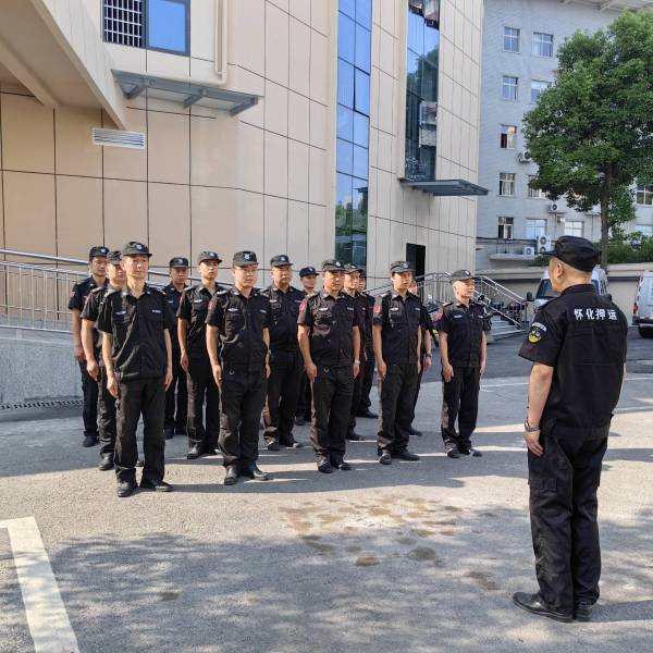 強化(huà)思想建設 築牢安全底線