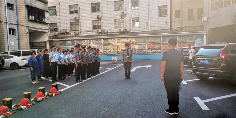懷化(huà)保安,懷化(huà)押運,懷化(huà)聯網報(bào)警,懷化(huà)市(shì)保安公司