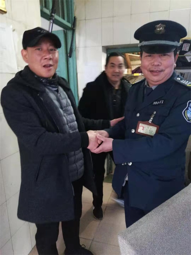 懷化(huà)保安,懷化(huà)押運,懷化(huà)聯網報(bào)警,懷化(huà)市(shì)保安,懷化(huà)市(shì)保安公司