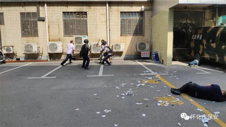 懷化(huà)保安,懷化(huà)押運,懷化(huà)聯網報(bào)警,懷化(huà)市(shì)保安,懷化(huà)市(shì)保安公司